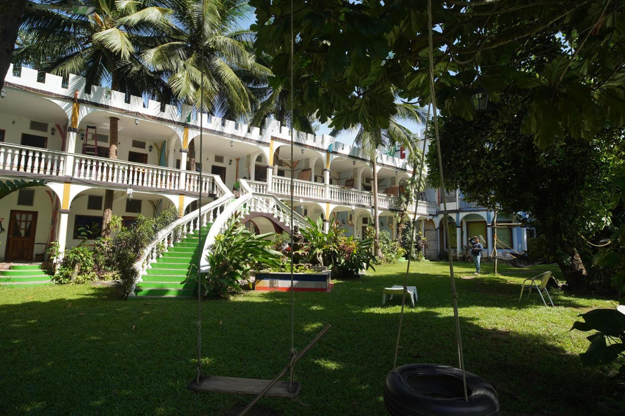 Kokosnuss Garden Resort Coron Exterior photo