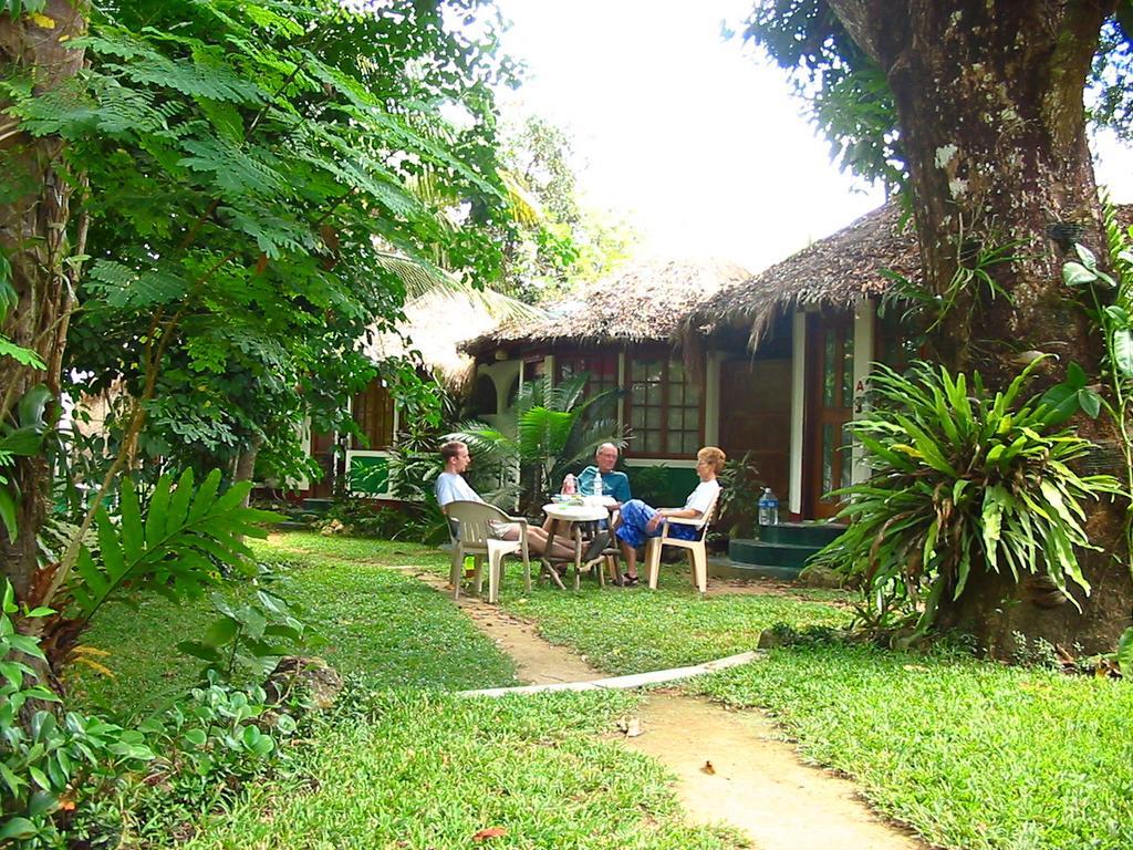 Kokosnuss Garden Resort Coron Exterior photo